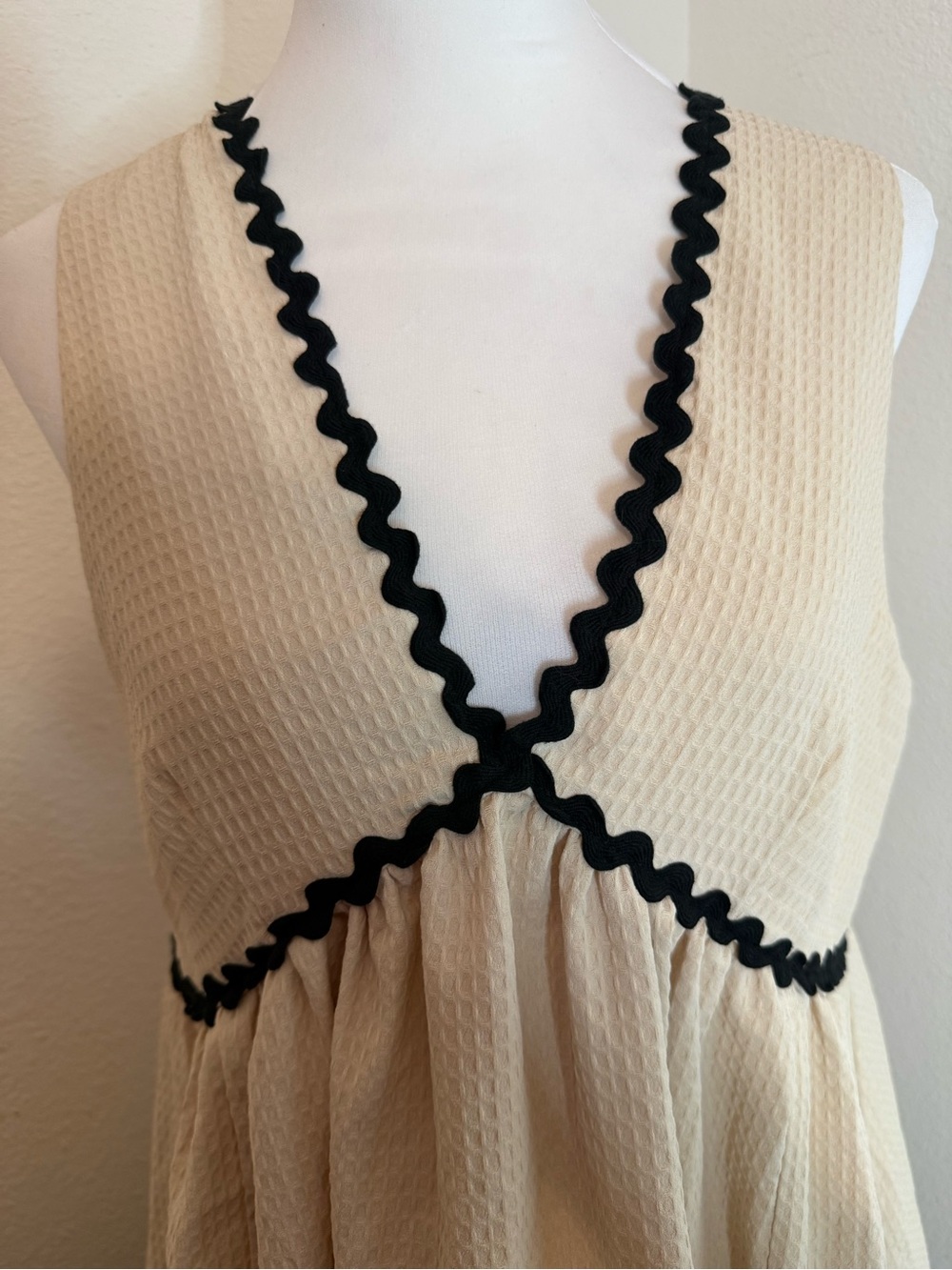 ENTRO Cream Textured Ric Rac Trim Babydoll Mini Dress S - Picture 6 of 11